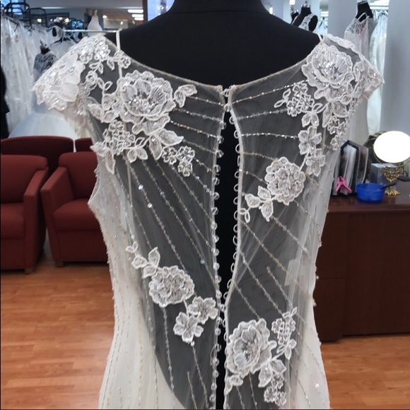 Maggie Sottero Wedding Dress - Picture 5 of 5